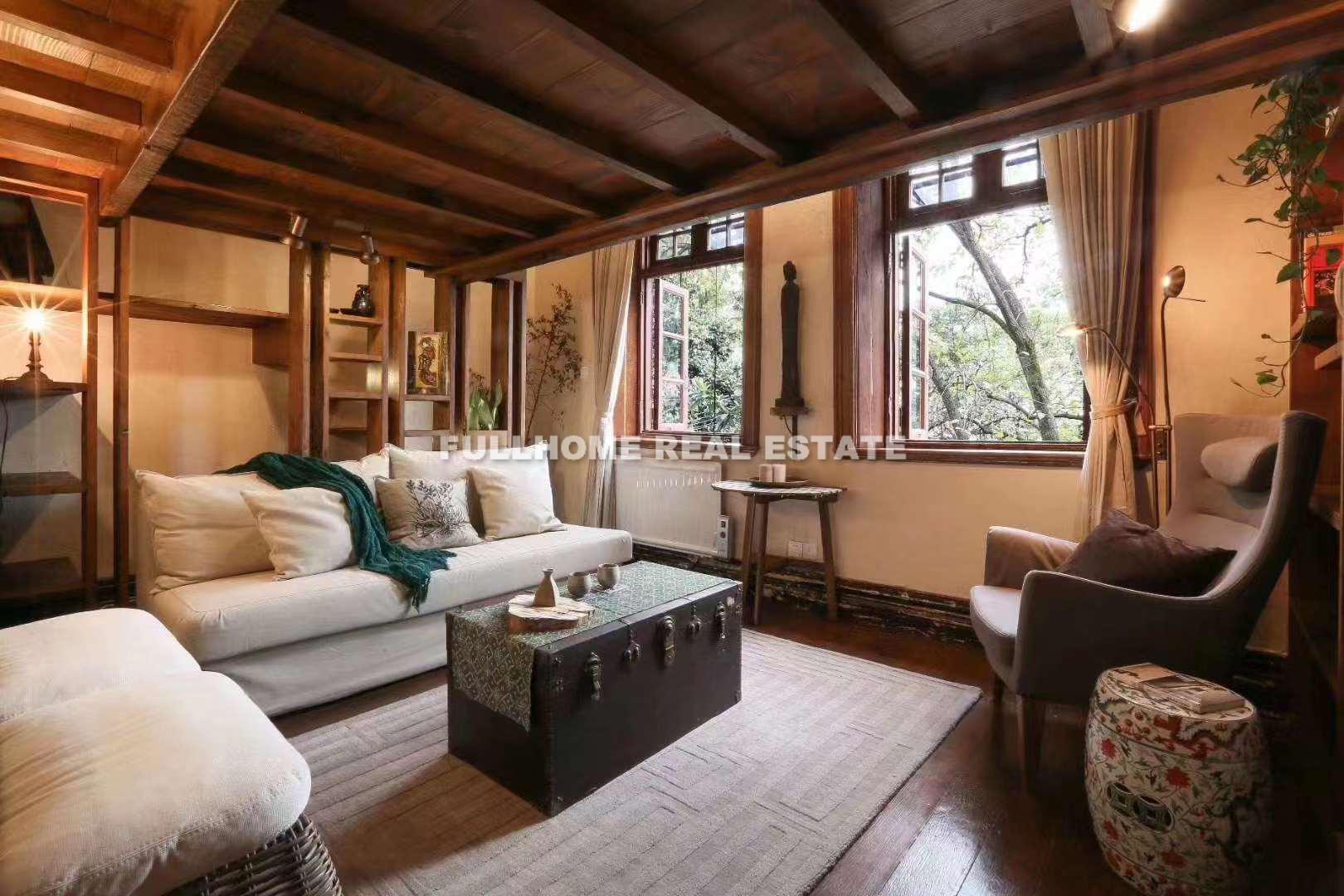 Lane1-500 Changshu Road Old House - 2 bedroom apartment in Shanghai, FFC, Downtown