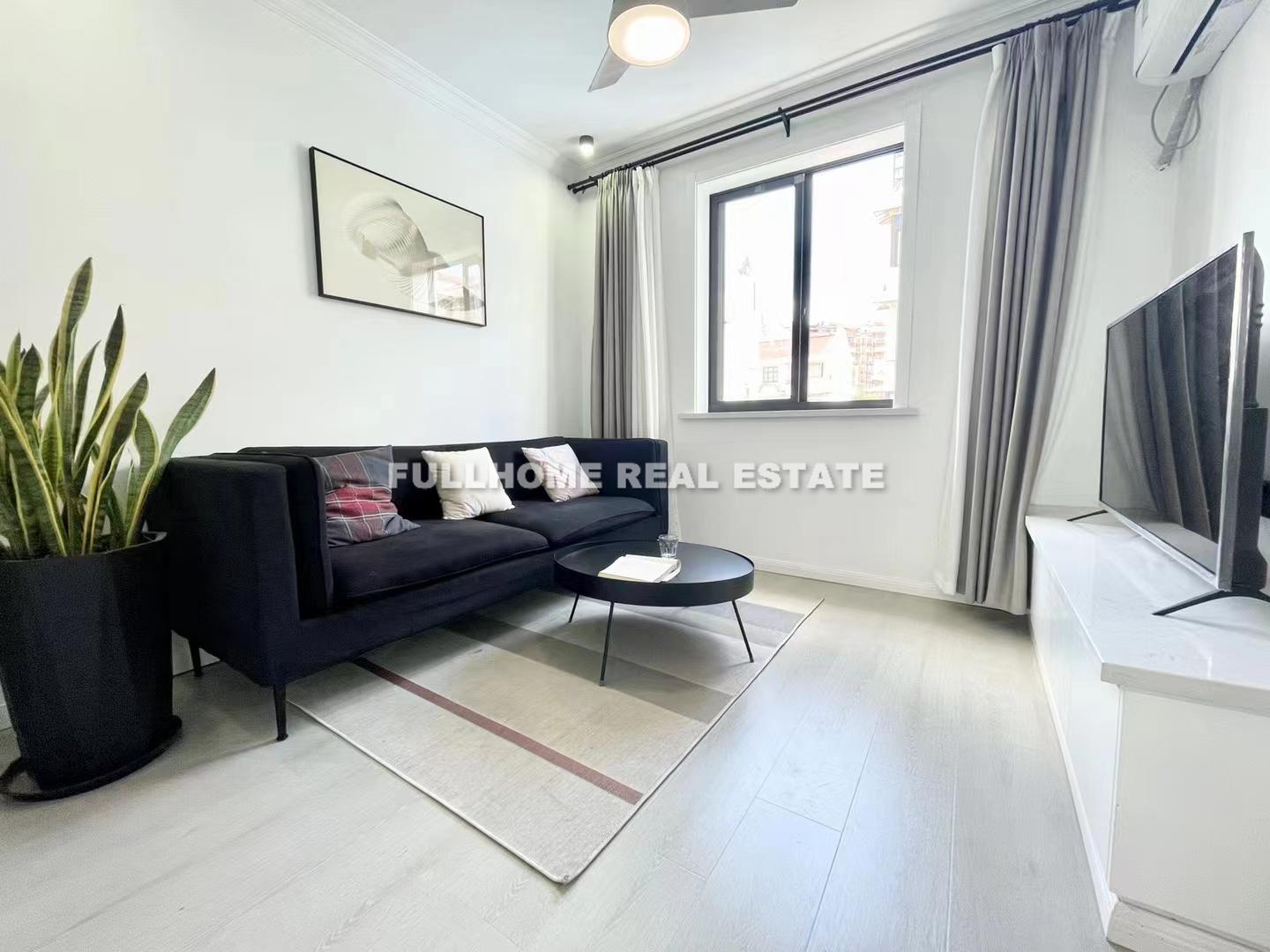 Same compound: Lane 1-500 Anshun Road Old House, 1 bedrooms in Shanghai