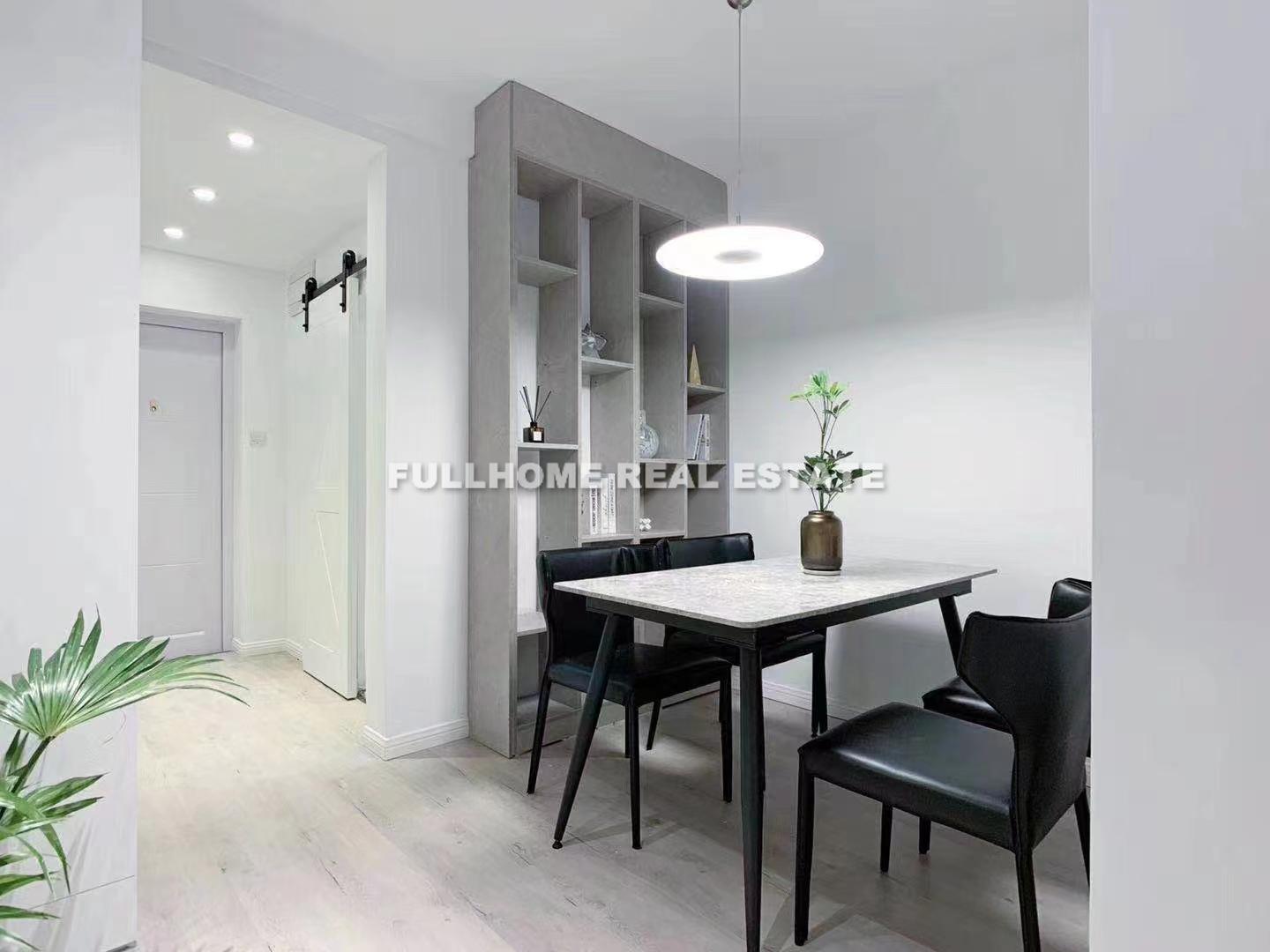 Lane 1-1000 Changning Road Old House	 - 1 bedroom apartment in Shanghai, Downtown, Downtown