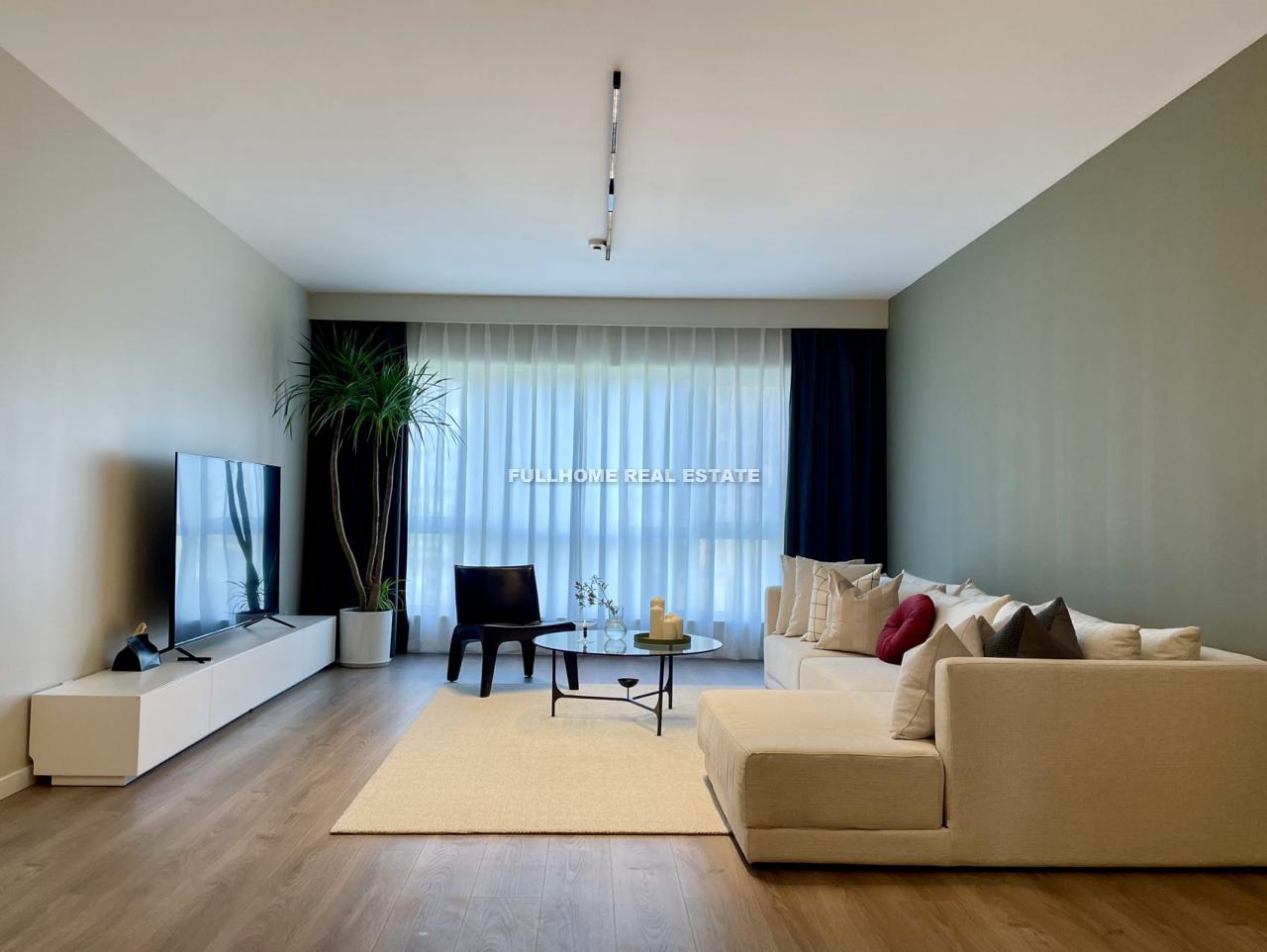 Central Park - 3 bedroom apartment in Beijing, CBD