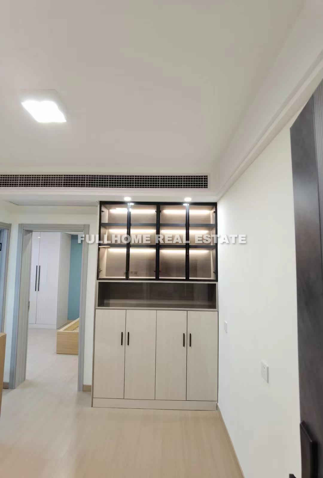 Hong Nan Building - 1 bedroom apartment in Shanghai, Downtown, Downtown