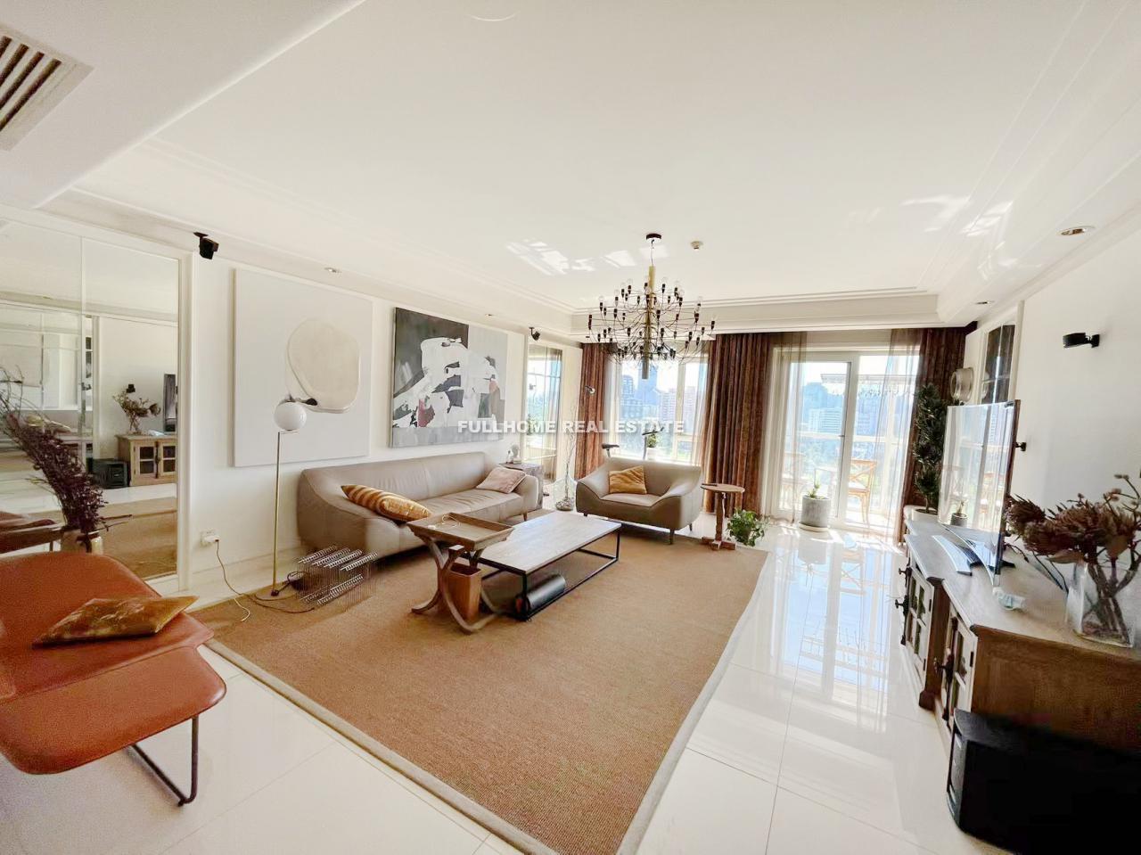 Similar property: Beijing Golf Palace, 3 bedrooms, 270 sqm in Beijing