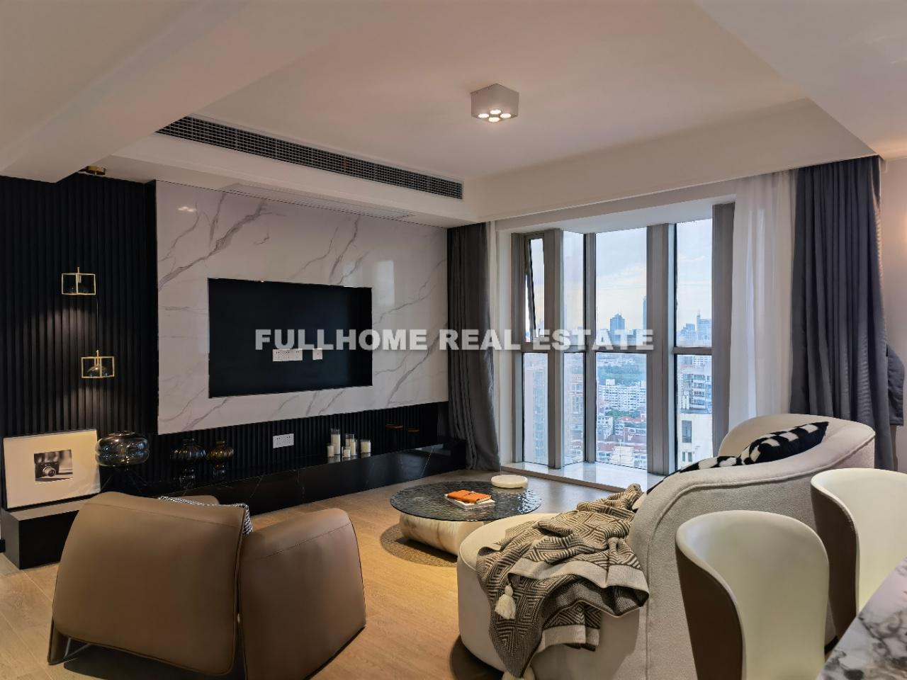 HuiLong New Town - 3 bedroom apartment in Shanghai, Xintiandi, Downtown