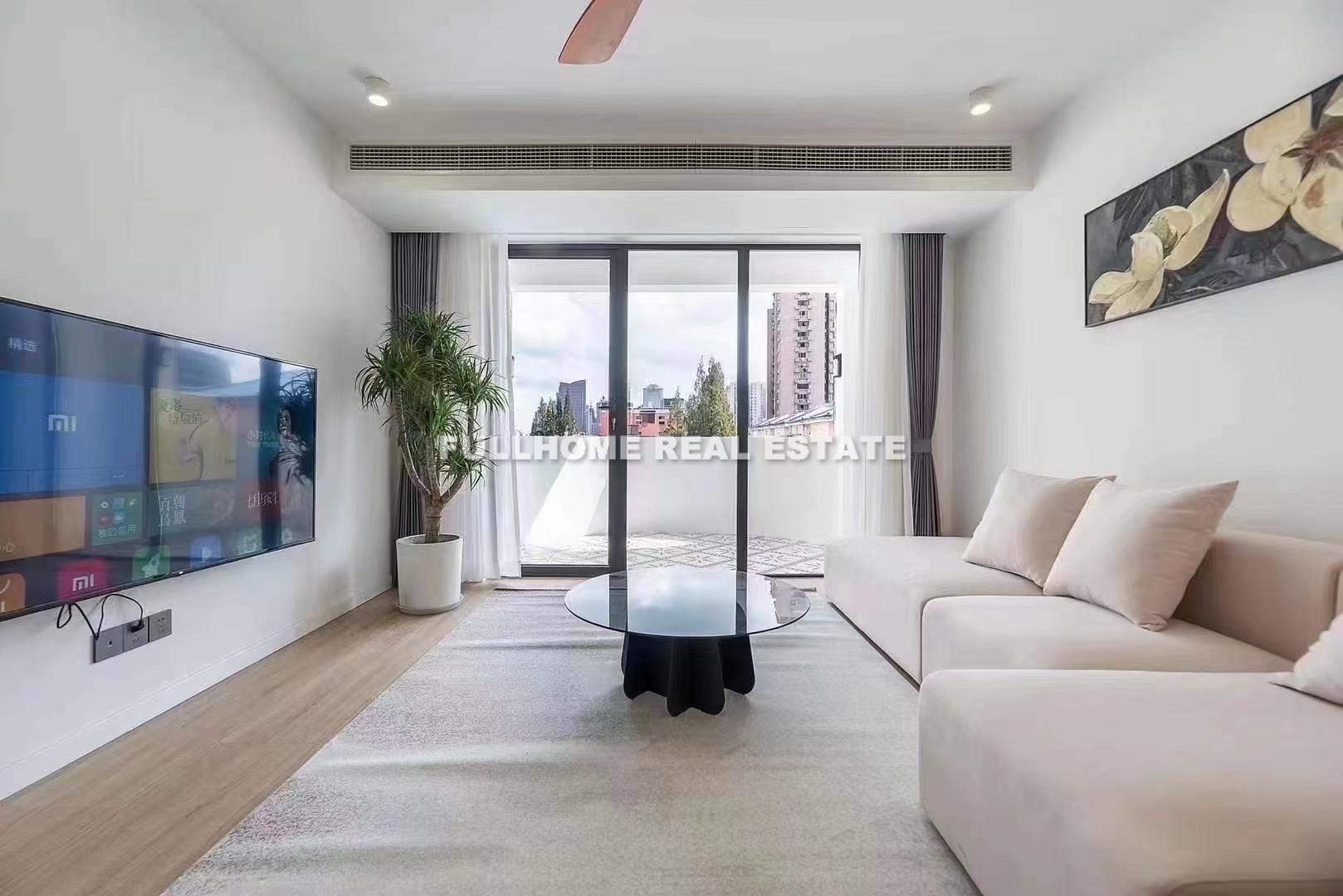 Ji Cheng Building - 2 bedroom apartment in Shanghai, Downtown, Downtown