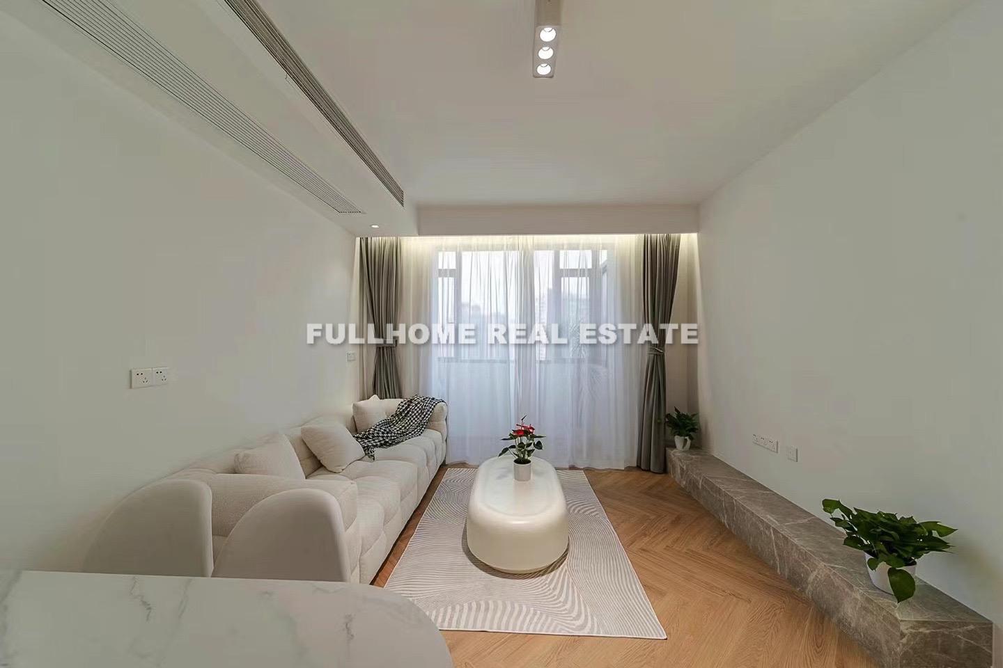 Same compound: Long An Apartment, 2 bedrooms in Shanghai