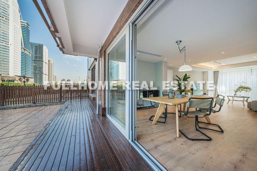 Similar property: Orient Green Apartment, 5 bedrooms, 280 sqm in Shanghai