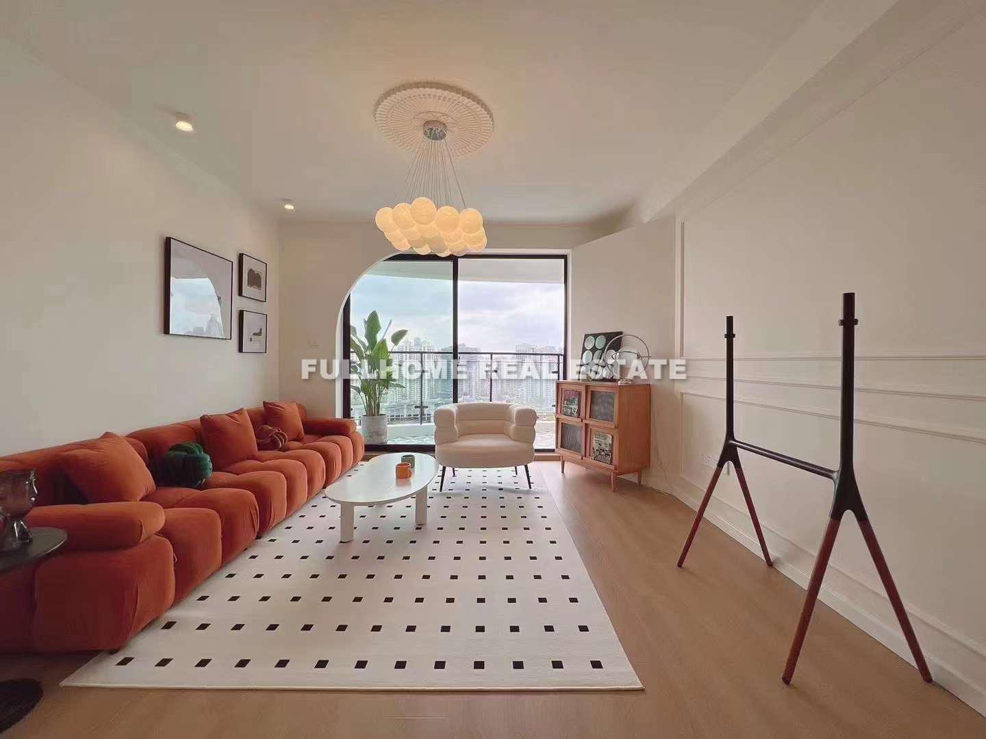 Zhong Yuan Liang Wan Cheng - 3 bedroom apartment in Shanghai, Putuo, Downtown