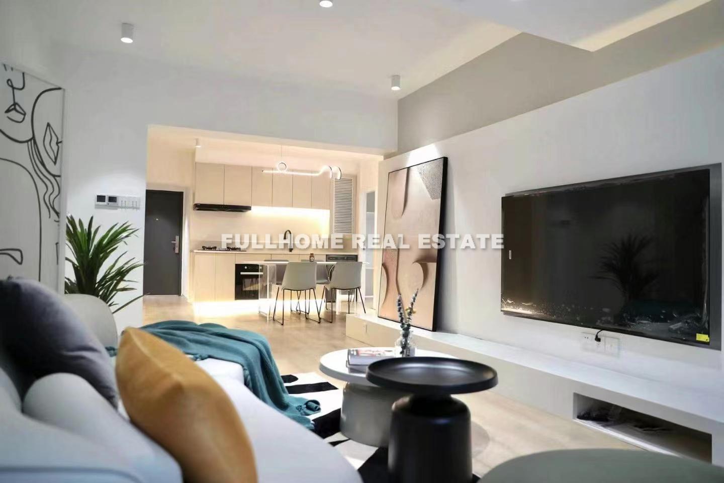 Same compound: Mike Apartment, 1 bedrooms in Shanghai