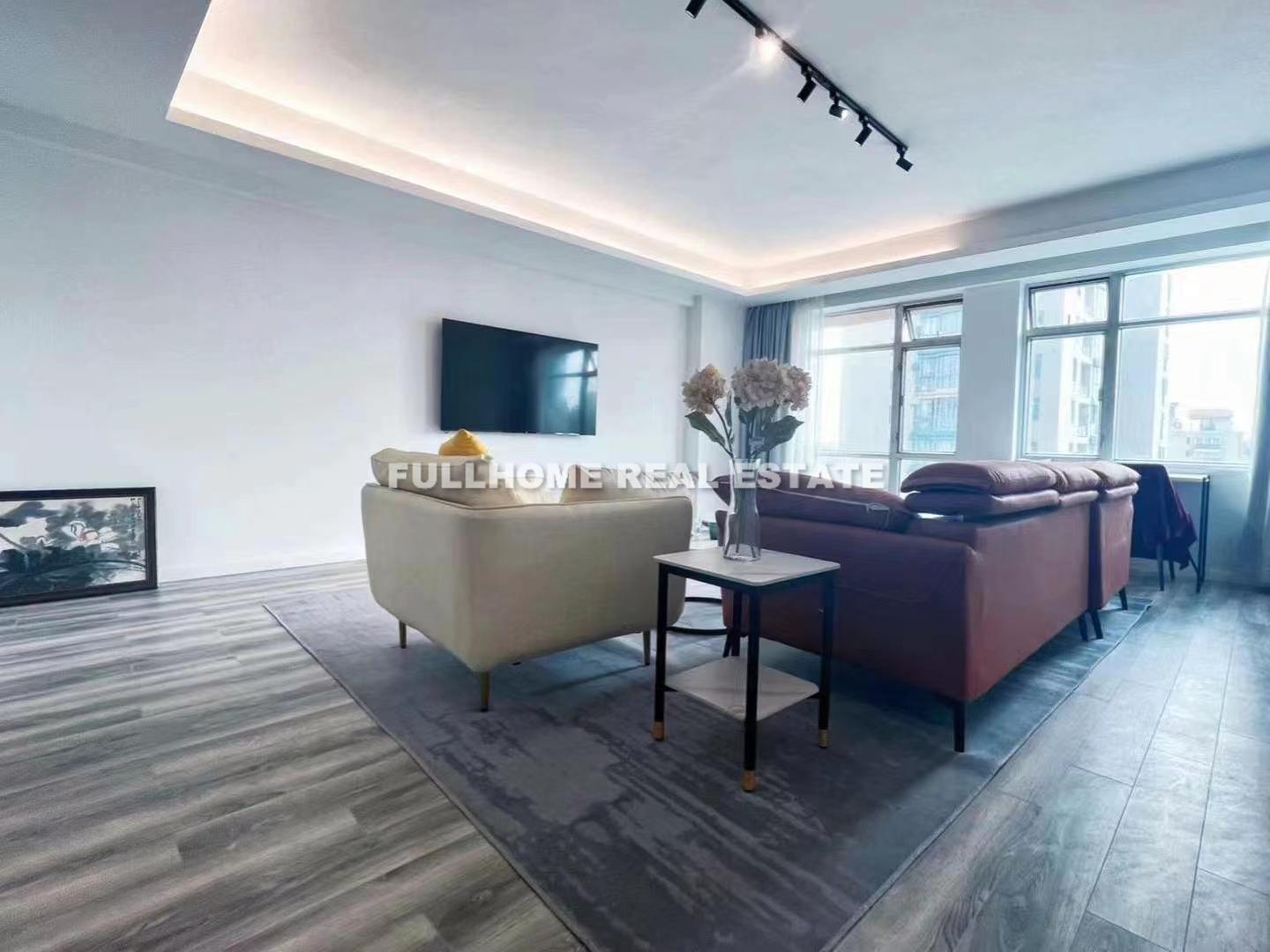 Jiahui Plaza - 3 bedroom apartment in Shanghai, Downtown, Downtown