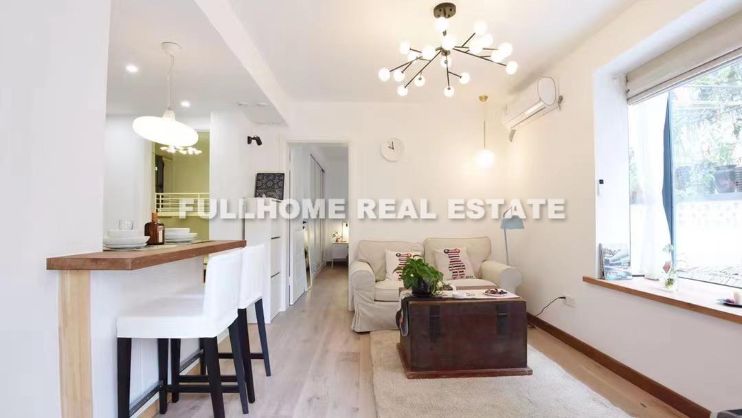 Lane1-500 Changshu Road Old House - 2 bedroom apartment in Shanghai, FFC, Downtown