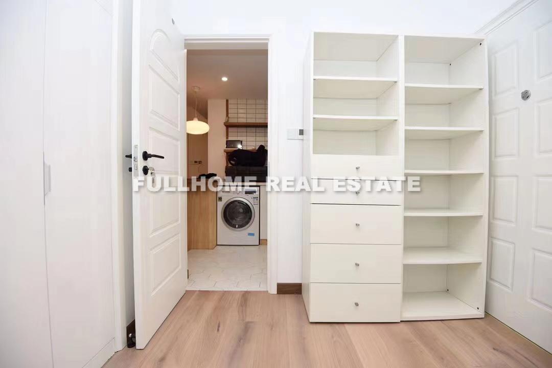Lane1-500 Changshu Road Old House - Interior view 4, Shanghai rental property