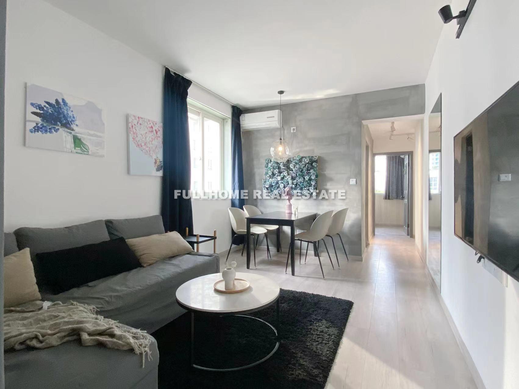 Same compound: No.1-1000 An Hua Road Old House	, 2 bedrooms in Shanghai