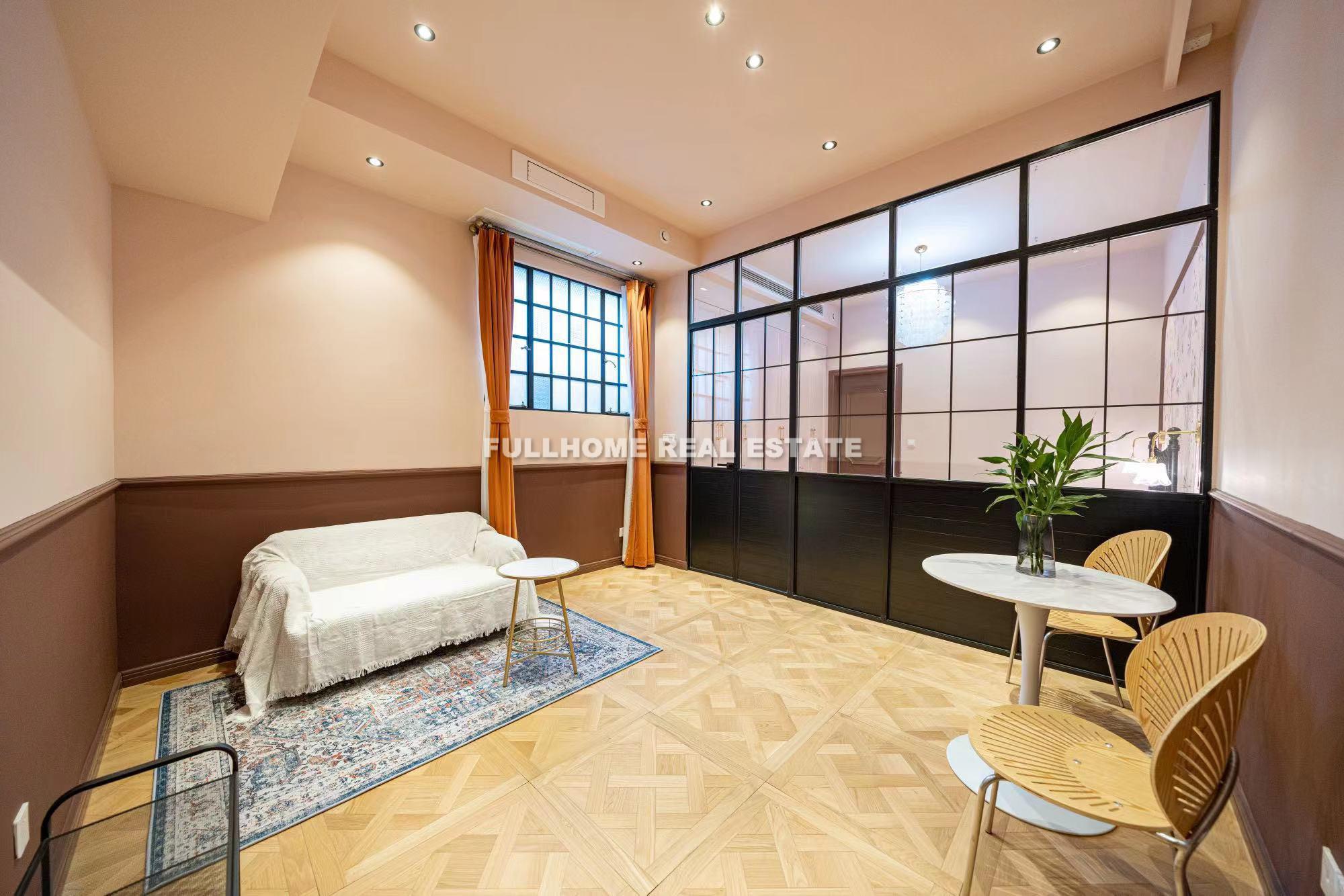 Lane 1-999Yuyuan Road Old House - 1 bedroom apartment in Shanghai, Jing An, Downtown