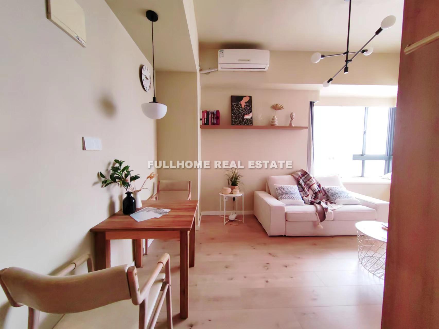 Tong Ji Garden - 1 bedroom apartment in Shanghai, Jing An, Downtown