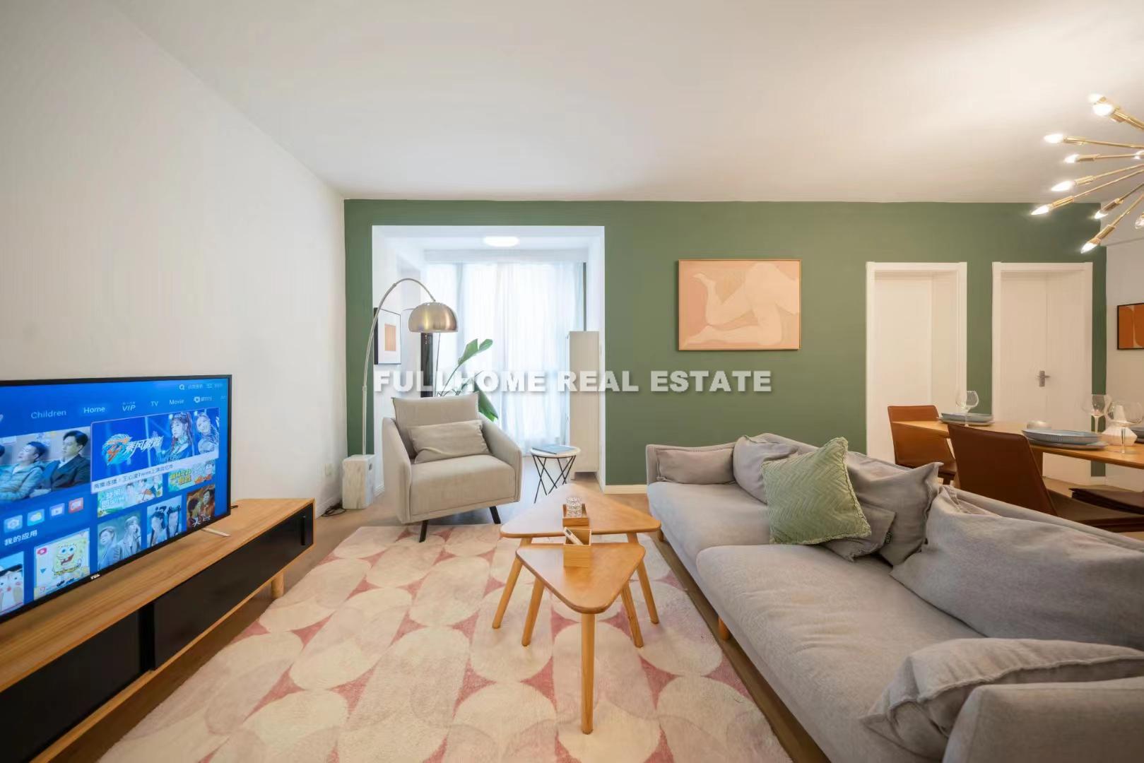 West Nanjing Mansion - 2 bedroom apartment in Shanghai, Downtown, Downtown