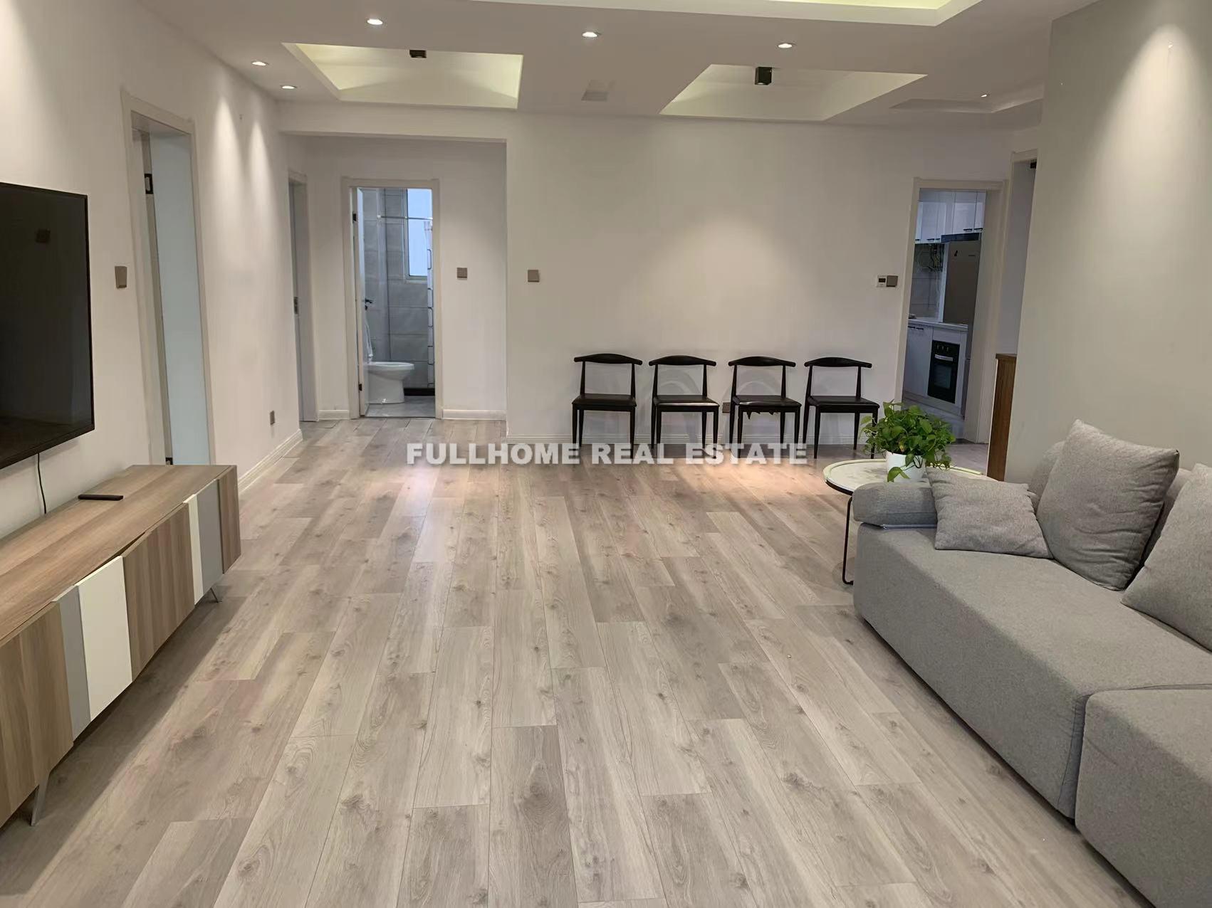 Same compound: Nanxin Apartment, 3 bedrooms in Shanghai