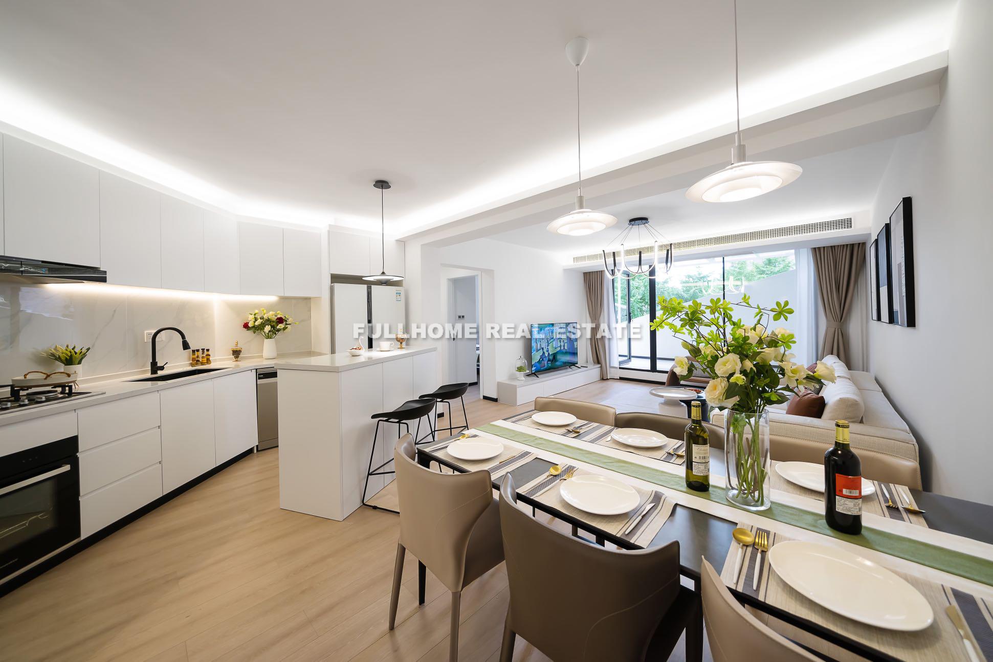 San He Garden - 4 bedroom apartment in Shanghai, Jing An, Downtown