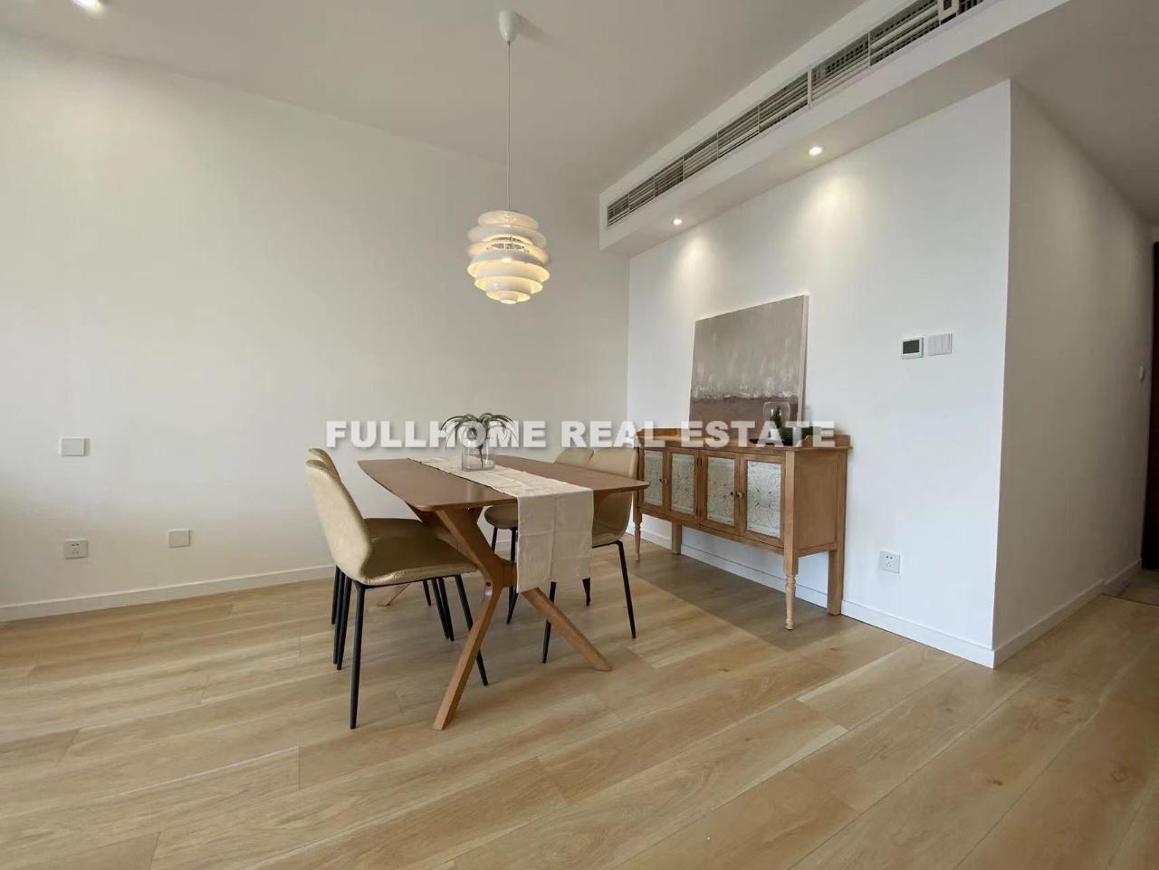 Yanlord Town - 3 bedroom apartment in Shanghai, Century Park and Lianyang, Pudong