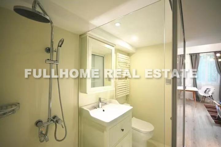 Lane 1-1000 Weihai Road Old House - Interior view 6, Shanghai rental property
