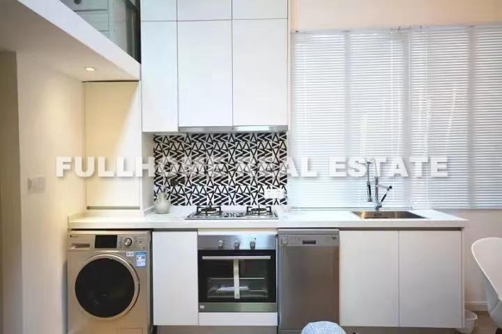 Lane 1-1000 Weihai Road Old House - Interior view 7, Shanghai rental property