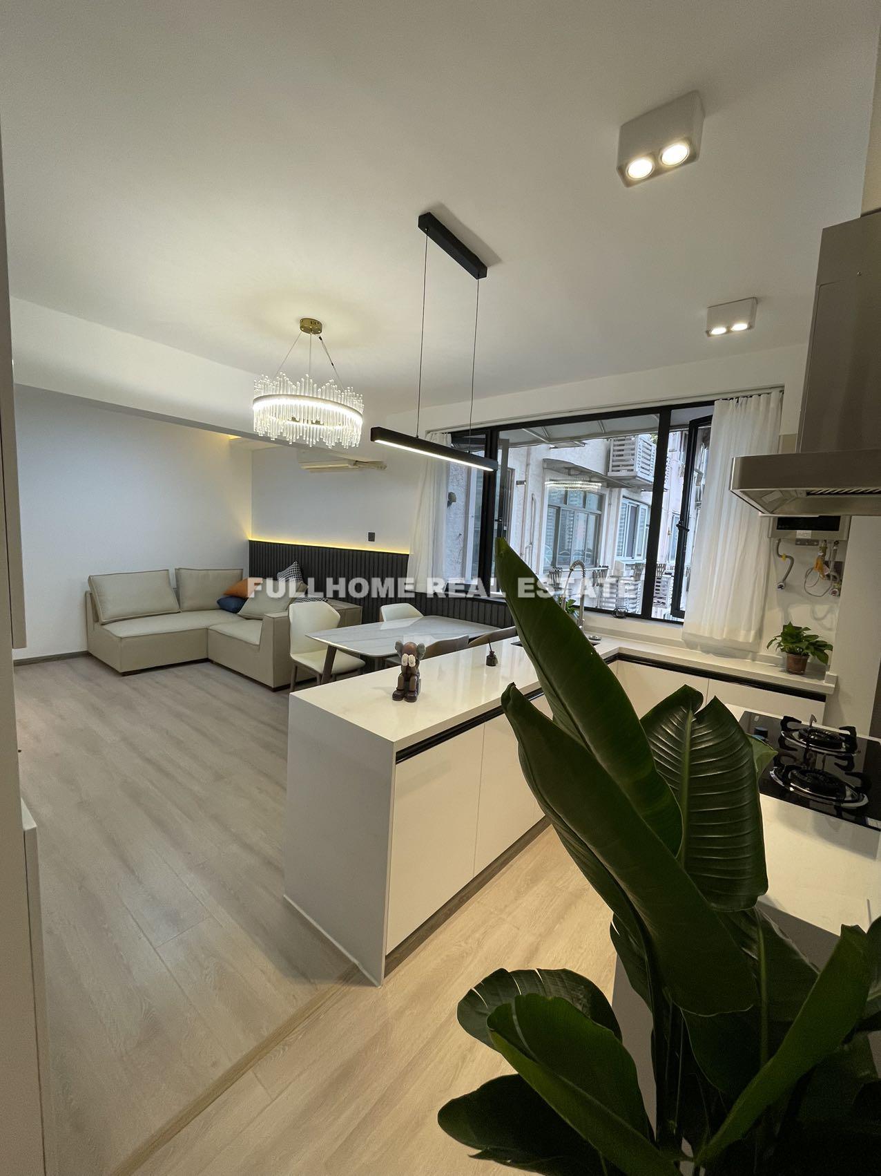 Same compound: Bai Le Men, 1 bedrooms in Shanghai