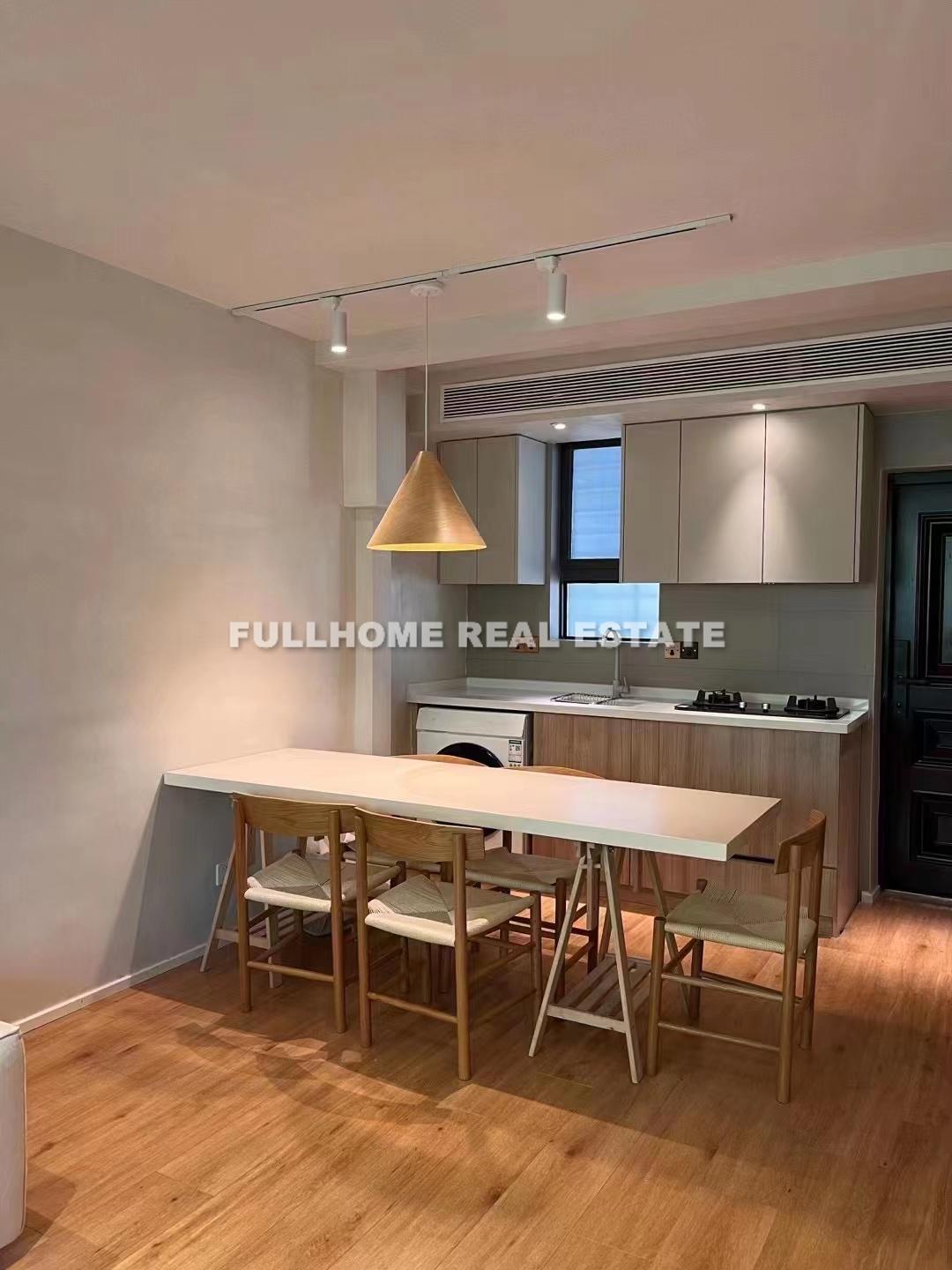 No. 1-500 Wu Xing Road Old House	 - Interior view 4, Shanghai rental property