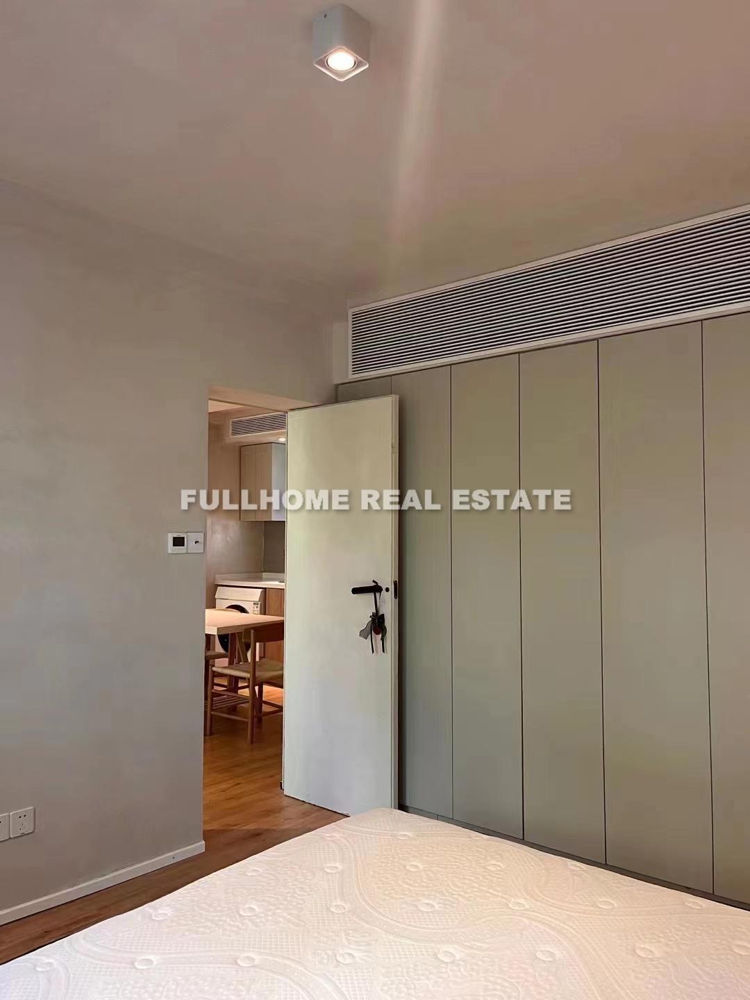 No. 1-500 Wu Xing Road Old House	 - Interior view 3, Shanghai rental property