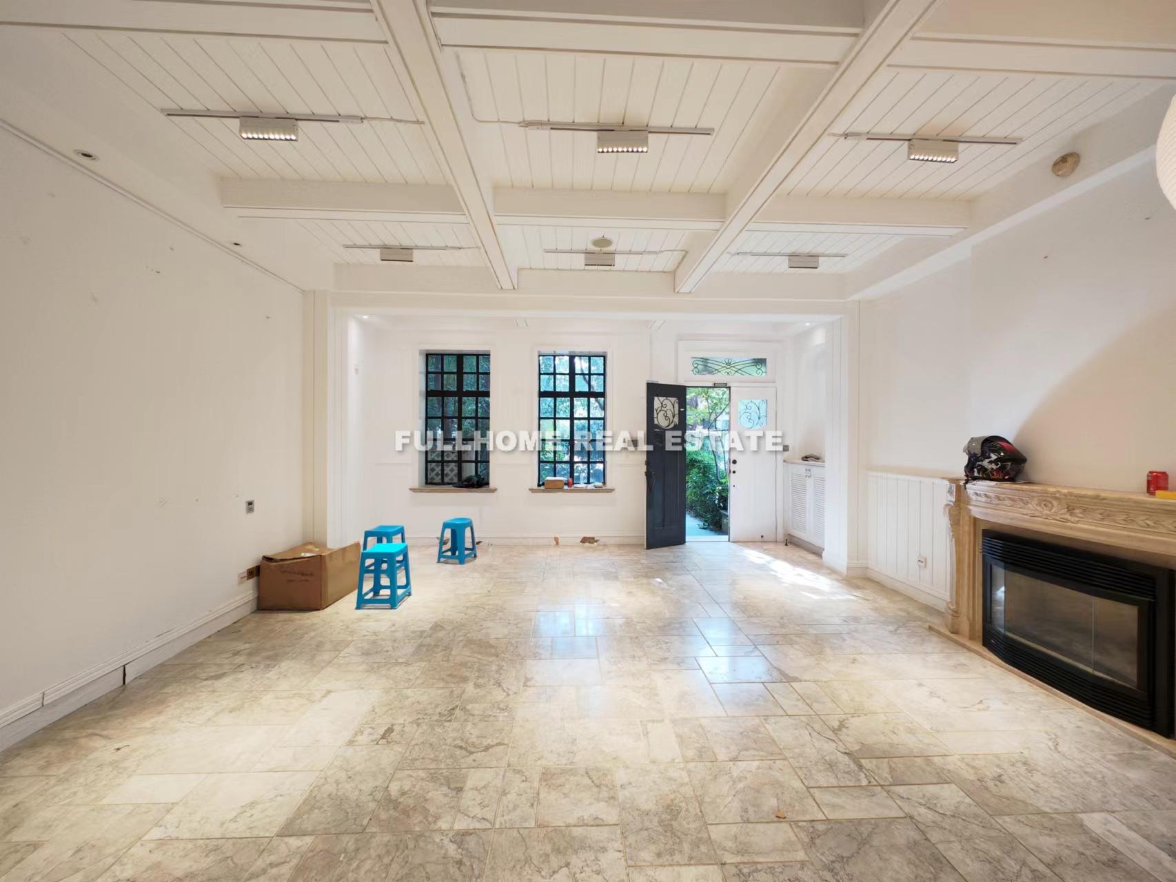 Lane 1-1000 South Shanxi Road Old House - 2 bedroom apartment in Shanghai, FFC, Downtown