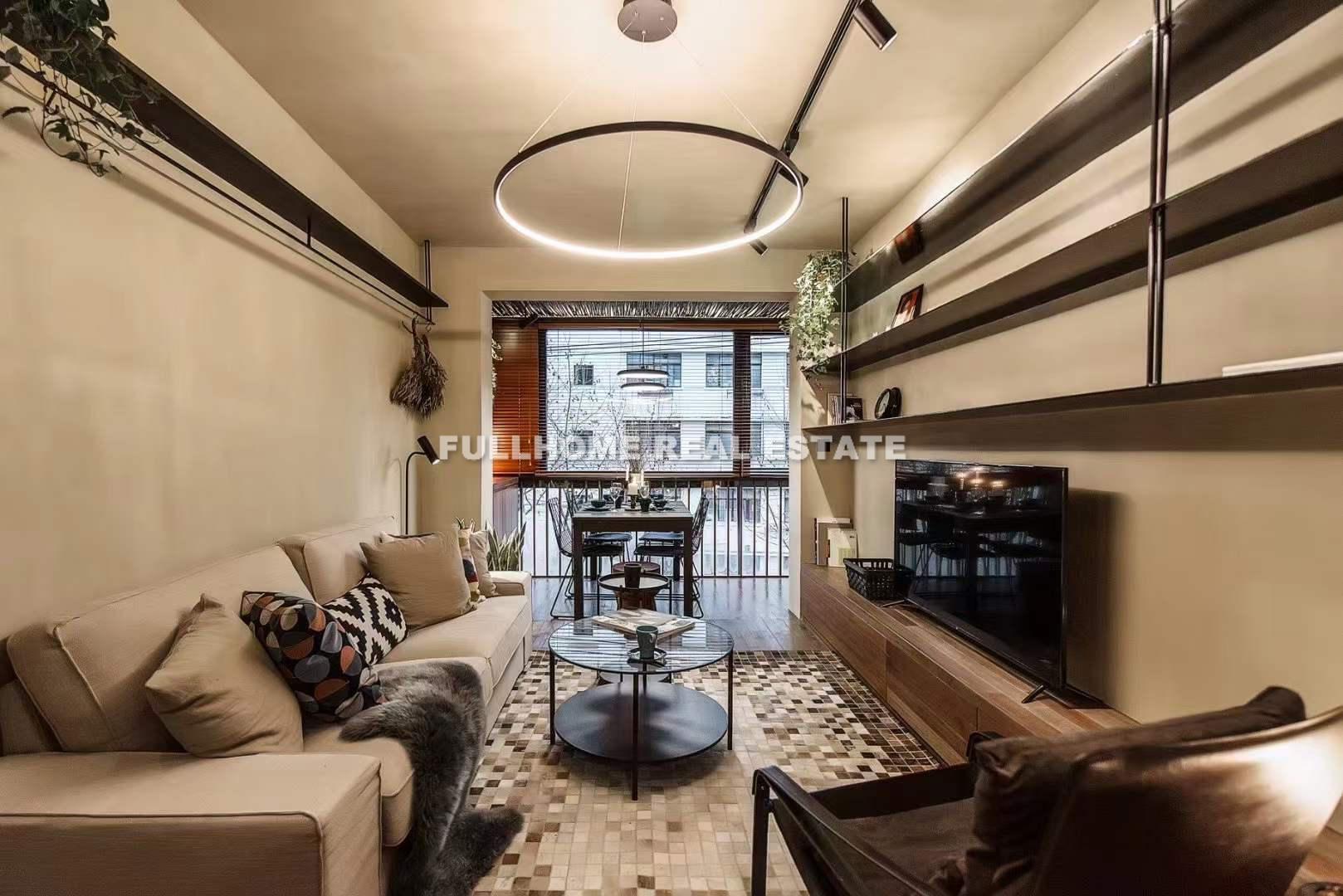 Lane1-500 Tianping Road Old House - 2 bedroom apartment in Shanghai, Xujiahui, Downtown