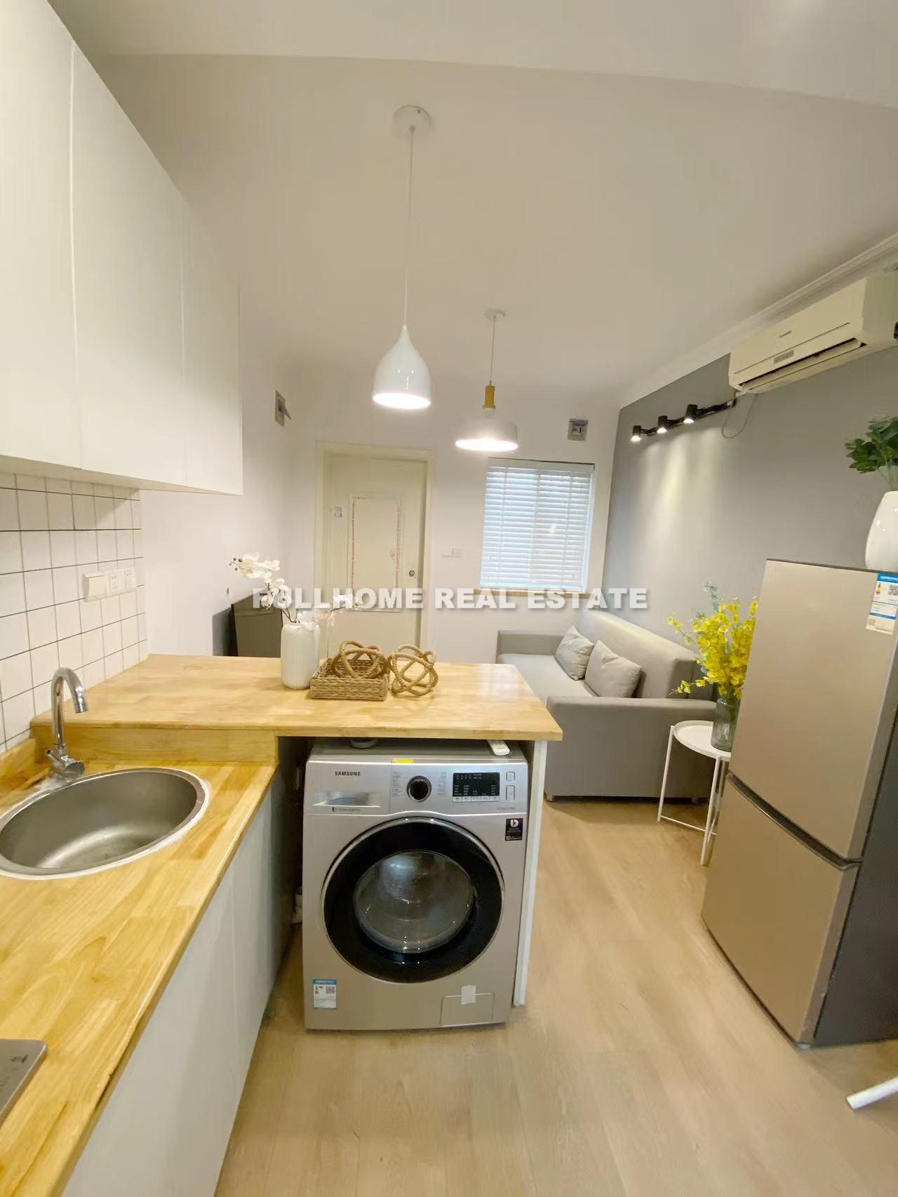 Lane 1-999Yuyuan Road Old House - 1 bedroom apartment in Shanghai, Jing An, Downtown