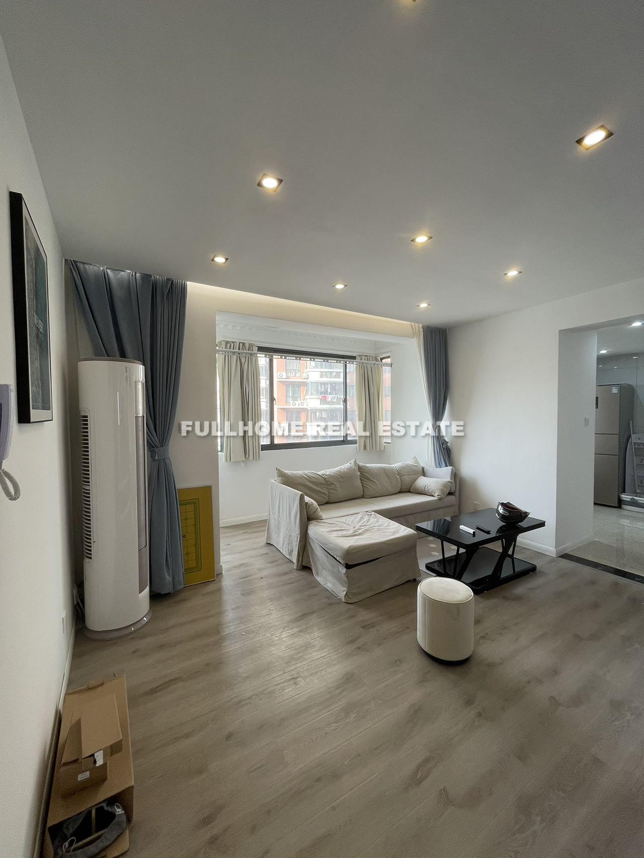 Same compound: Dong Hui Garden, 1 bedrooms in Shanghai