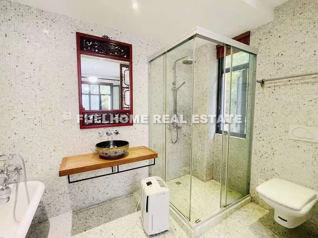 Lane 1-500 Wanpin Road Old House	 - Interior view 8, Shanghai rental property