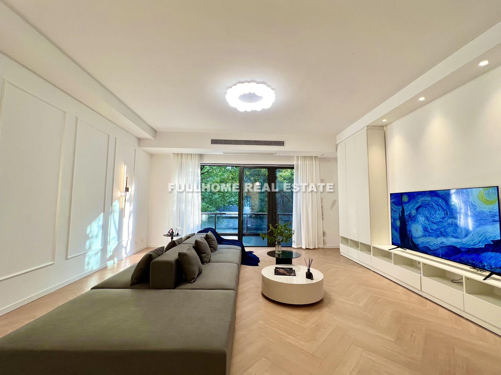 Long Wan Yuan - 4 bedroom apartment in Shanghai, Qingpu, Suburb