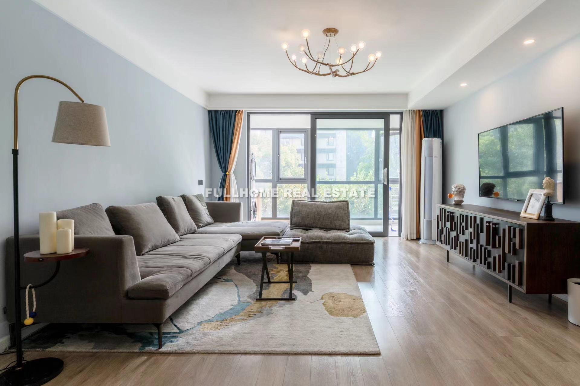 Hua Shang Min Di - 3 bedroom apartment in Shanghai, Downtown, Downtown