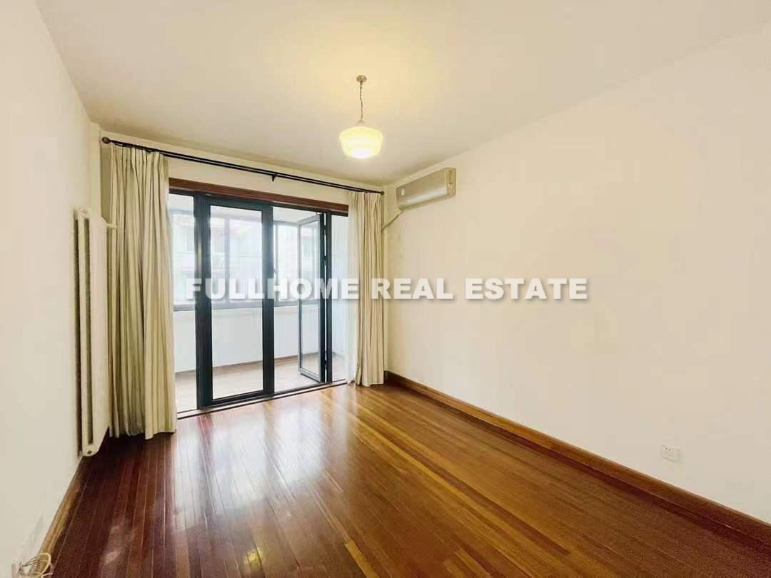 Lane 1-500 Wanpin Road Old House	 - Interior view 5, Shanghai rental property