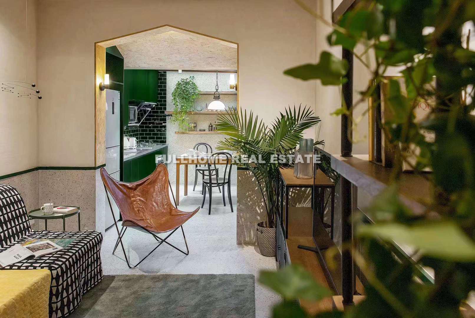Same compound: Lane1-500 Tianping Road Old House, 1 bedrooms in Shanghai