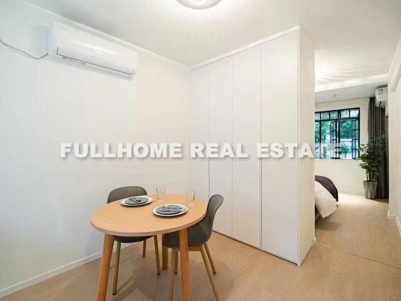 Lane1-500 Wuyuan Road Old House - 1 bedroom apartment in Shanghai, Xujiahui, Downtown