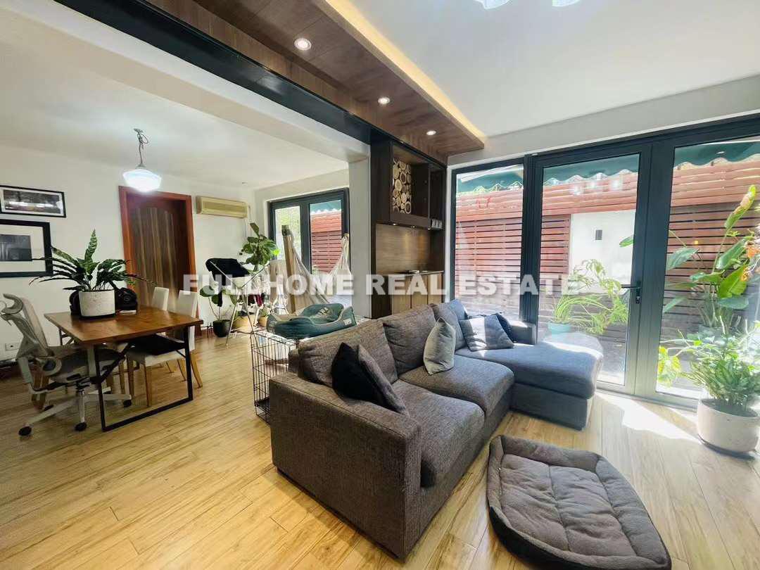 No.1-700 Xinhua Road Old House - 2 bedroom apartment in Shanghai, Hongqiao, Hongqiao