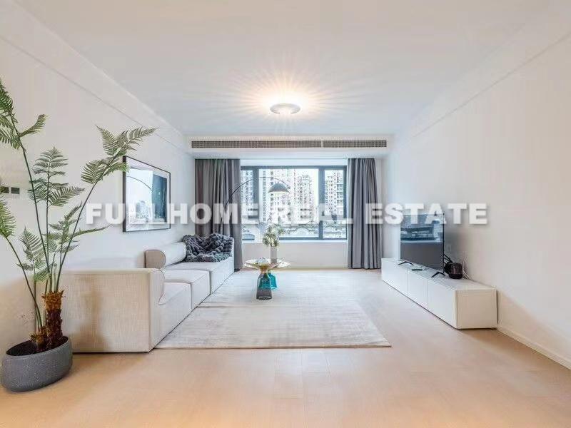 Tianji Garden - 4 bedroom apartment in Shanghai, Xujiahui, Downtown