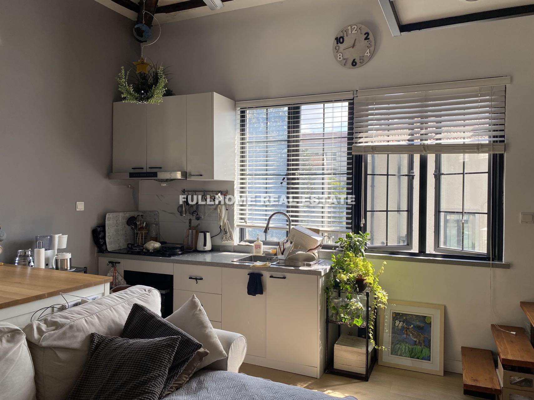 Lane 1501-2500 Middle Huaihai Road Old House	 - 1 bedroom apartment in Shanghai, FFC, Downtown
