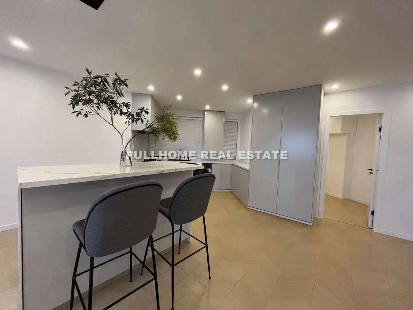 Jiahui Plaza - Interior view 3, Shanghai rental property