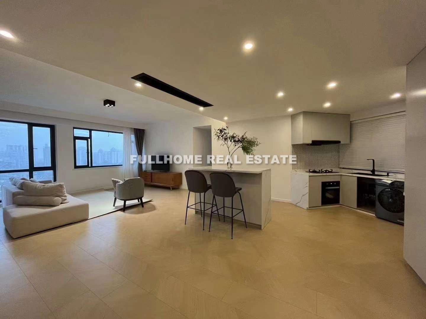 Jiahui Plaza - 3 bedroom apartment in Shanghai, Downtown, Downtown
