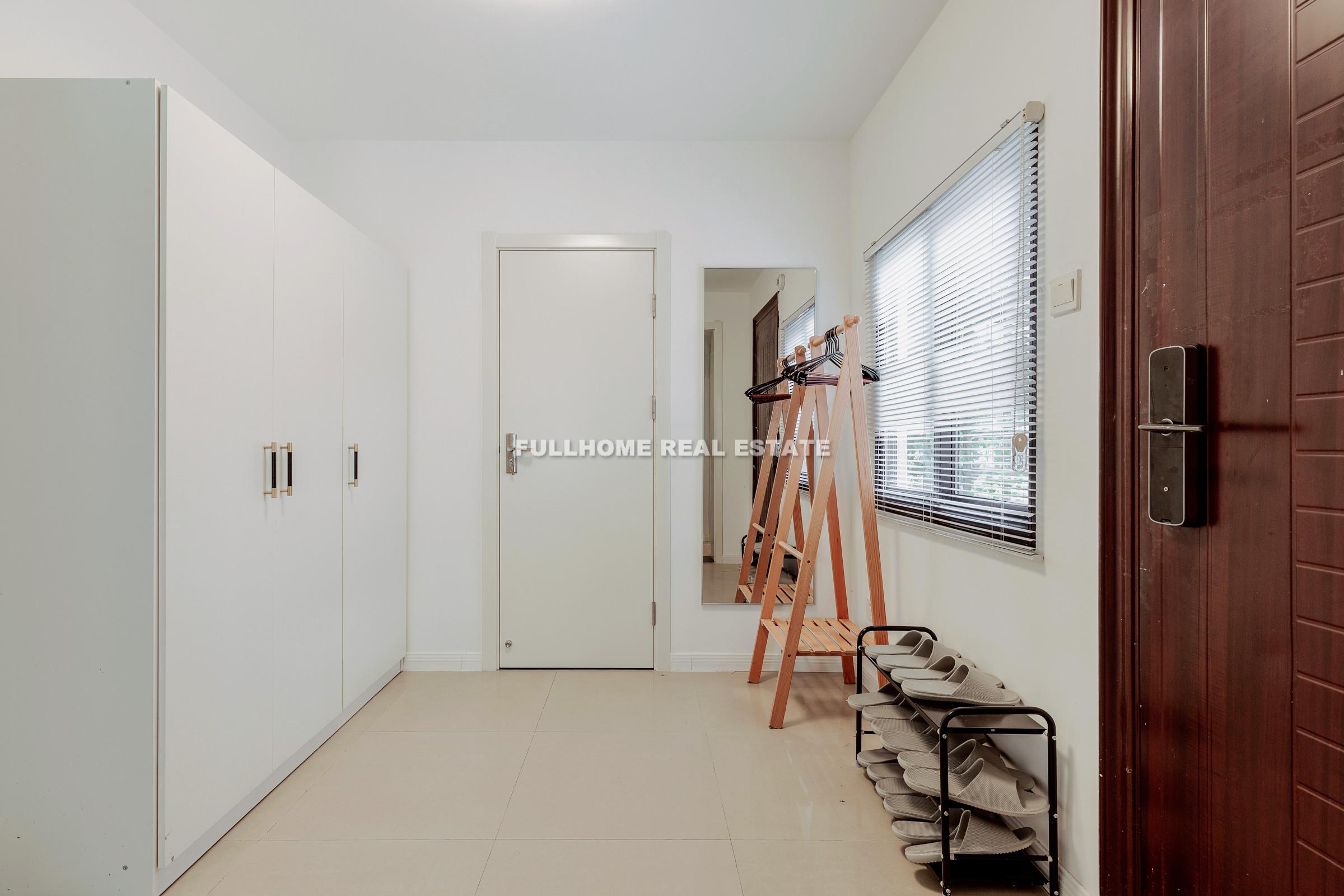 Lane 100-2000 West Nan Jing Road Old House - Interior view 6, Shanghai rental property