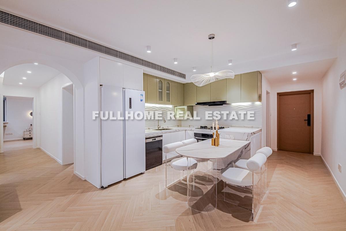 Hongtai Apartment - 3 bedroom apartment in Shanghai, People Square, Downtown