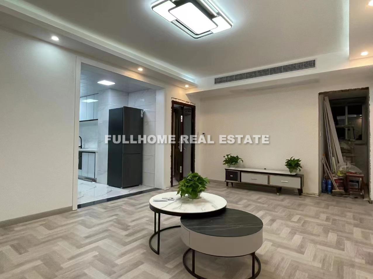 South Wanpin Garden - 4 bedroom apartment in Shanghai, Xujiahui, Downtown