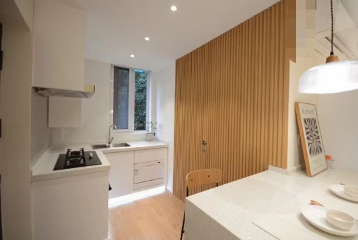 Lane 1-1000 Yi Shan Road Old House	 - Interior view 5, Shanghai rental property
