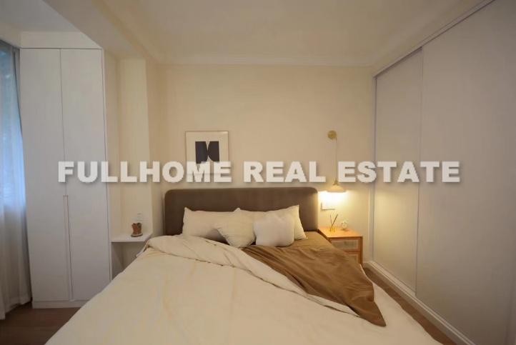 Lane 1-1000 Yi Shan Road Old House	 - Interior view 6, Shanghai rental property