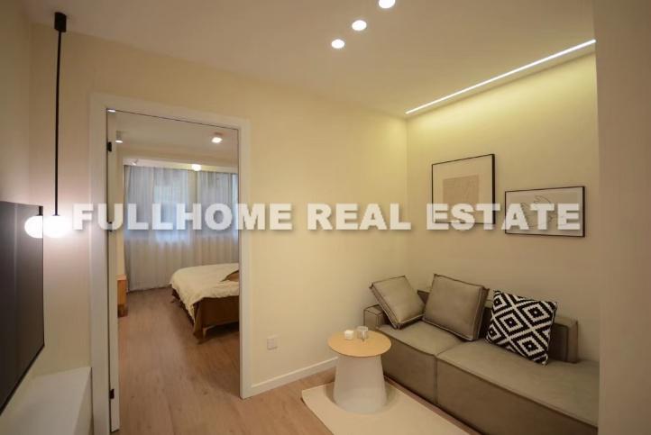 Lane 1-1000 Yi Shan Road Old House	 - Interior view 2, Shanghai rental property