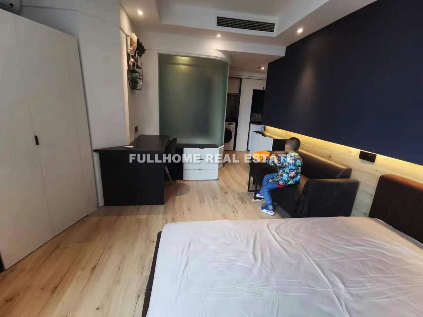 Same compound: HengSheng BanDao Apartment, 1 bedrooms in Shanghai