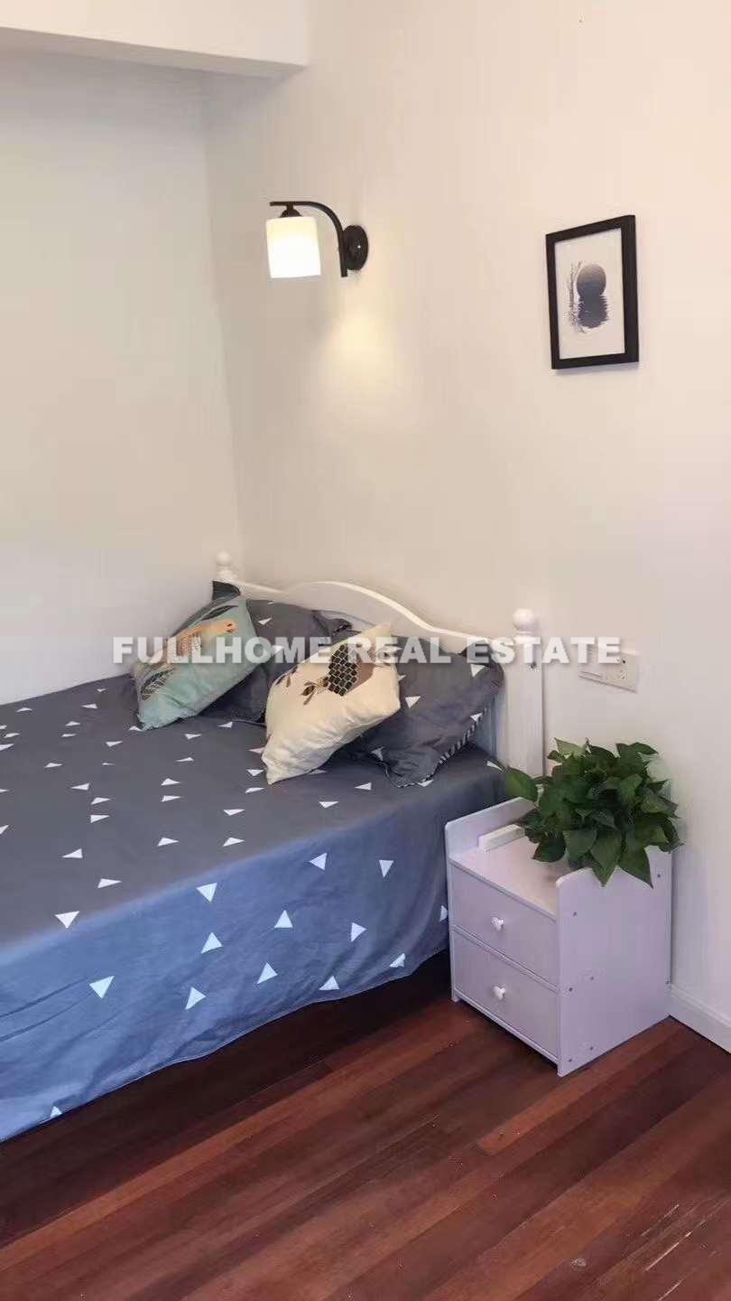Lane 1-400 Julu Road Old House	 - Interior view 2, Shanghai rental property